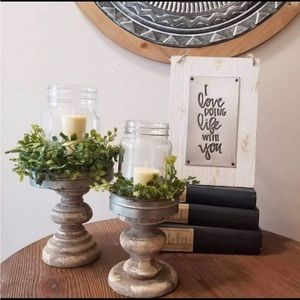 Wooden candle holder set